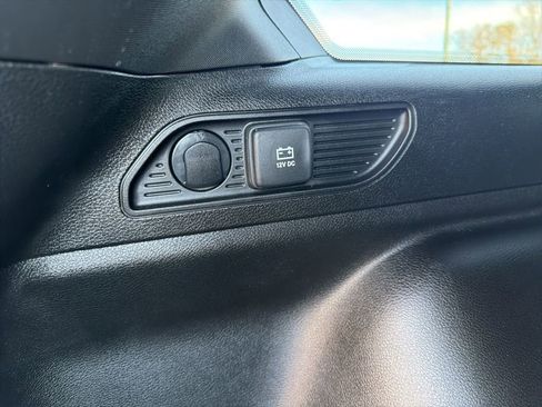 Used 2024 Jeep Grand Cherokee Limited w/ Black Appearance Package image 76