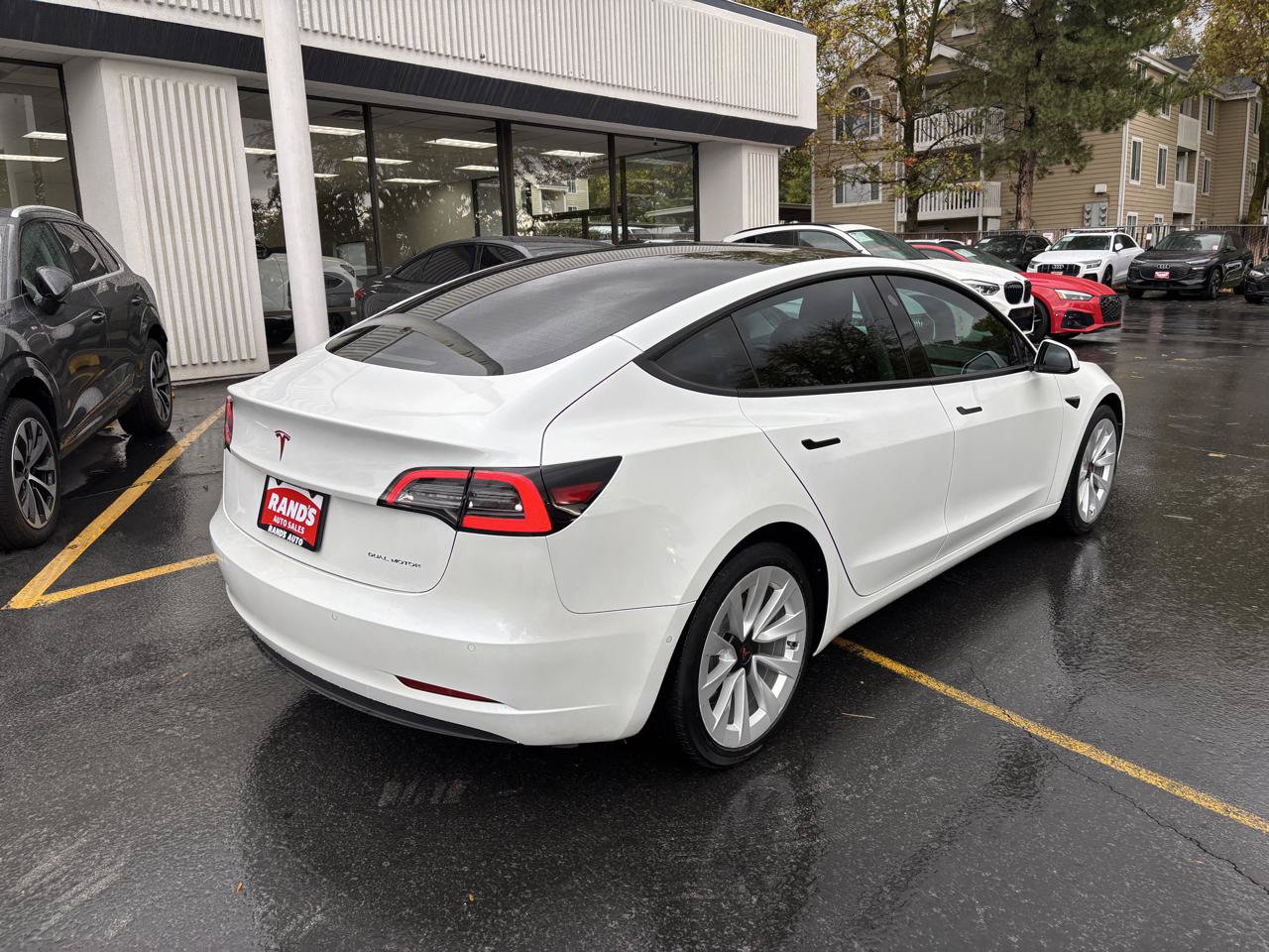 Used 2022 Tesla Model 3 Long Range AWD/4WD image 7
