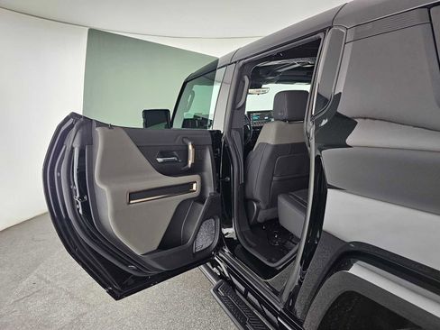 Used 2025 GMC Hummer EV 3X w/ Extreme Off-Road Package image 16
