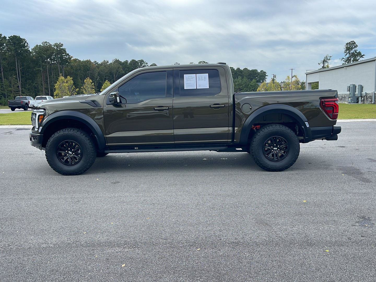 Used 2025 Ford F150 Raptor AWD/4WD image 4