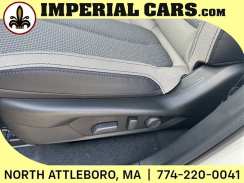 New 2025 Subaru Forester Premium image 27