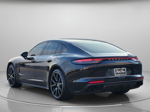 Used 2023 Porsche Panamera 4 Platinum Edition AWD/4WD image 3