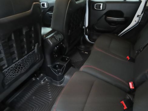 Used 2019 Jeep Wrangler Unlimited Rubicon AWD/4WD image 21