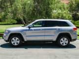 Used 2016 Jeep Grand Cherokee Laredo image 2