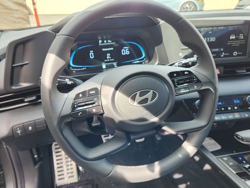 New 2026 Hyundai Elantra SEL Sport image 11
