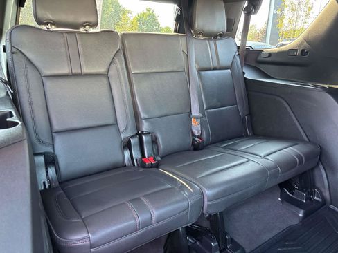 Used 2024 Chevrolet Tahoe RST w/ Luxury Package AWD/4WD image 19