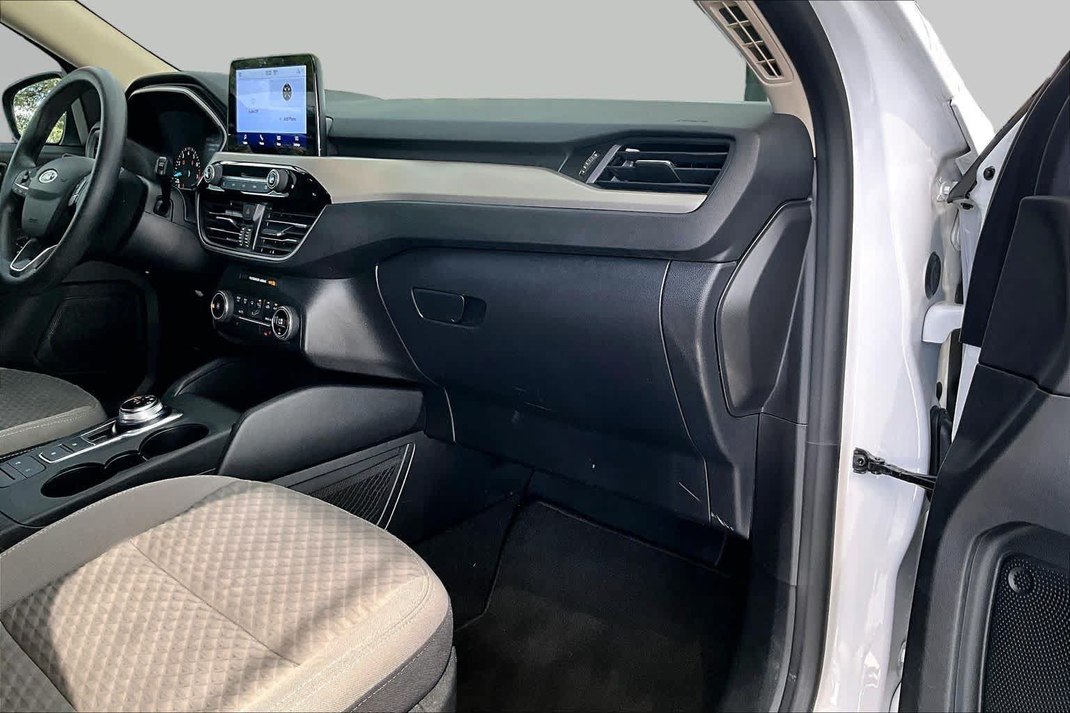Used 2020 Ford Escape SE FWD image 19