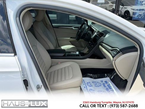 Used 2019 Ford Fusion SEL FWD image 14