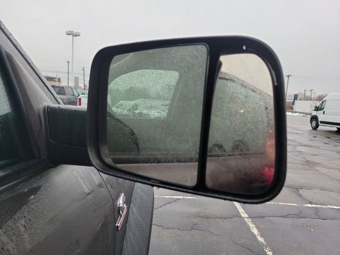 Used 2020 RAM 5500 Tradesman w/ Chrome Appearance Group image 21