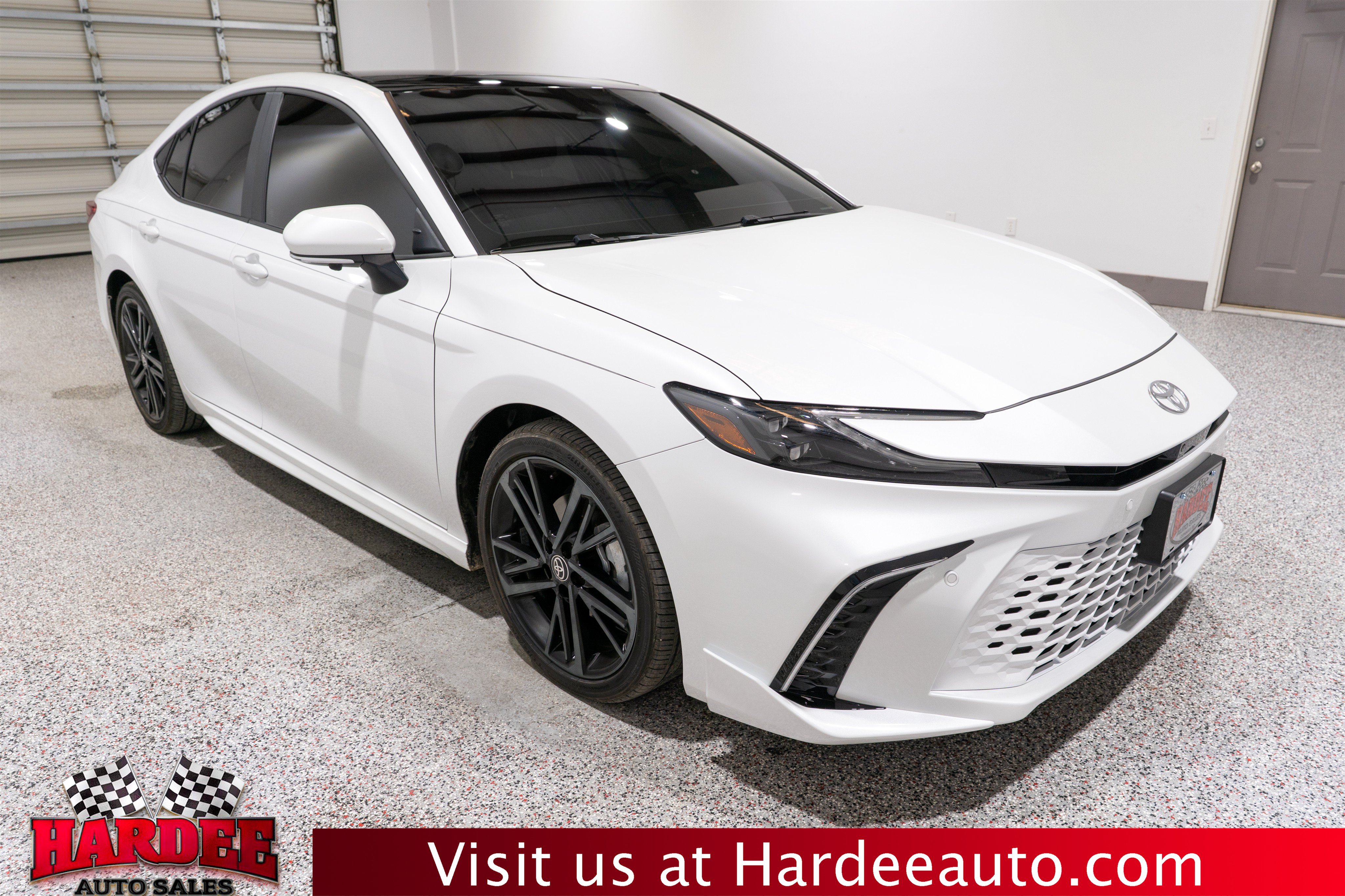 Used 2025 Toyota Camry XSE w/ Premium Plus Package FWD image 6