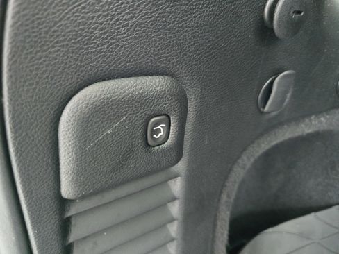 Used 2018 Jeep Grand Cherokee Limited image 13