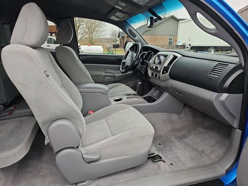 Used 2011 Toyota Tacoma 4x4 Access Cab V6 w/ SR5 Pkg #2 image 10