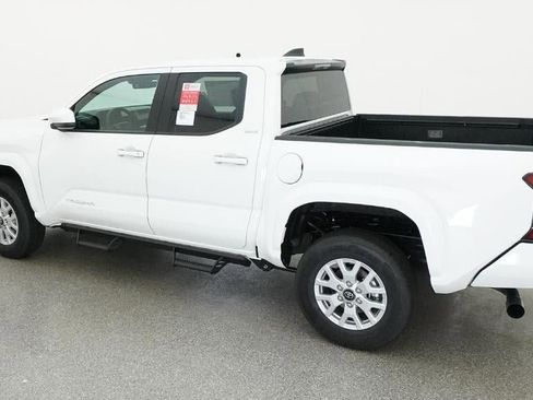 New 2026 Toyota Tacoma 4x4 Double Cab image 4