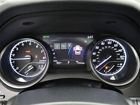 Used 2023 Toyota Camry SE w/ Cold Weather Package image 17