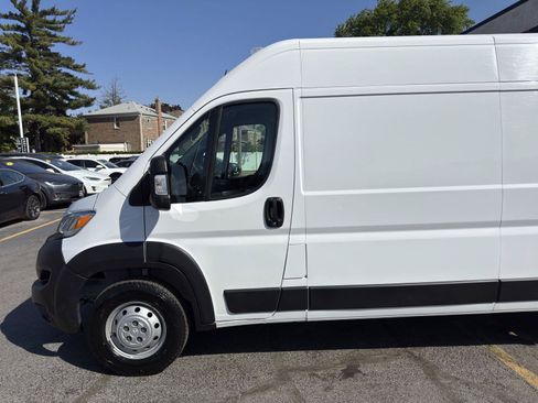 Used 2023 RAM ProMaster 2500 FWD image 5