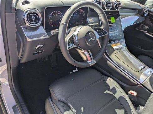 New 2026 Mercedes-Benz GLC 350e 4MATIC image 3