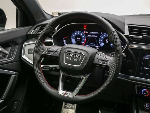 Certified 2025 Audi Q3 2.0T Premium Plus w/ Premium Plus Package AWD/4WD image 16