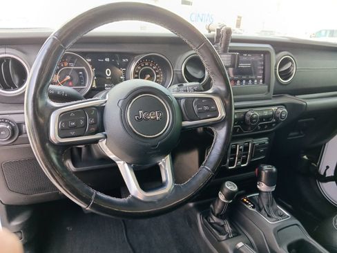 Used 2020 Jeep Wrangler Unlimited Sahara w/ Safety Group AWD/4WD image 13