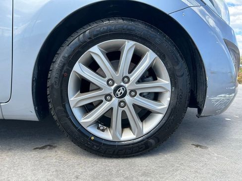 Used 2015 Hyundai Elantra SE w/ Option Group 02 FWD image 30