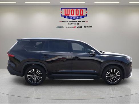 Used 2025 Toyota Grand Highlander AWD Hybrid image 2