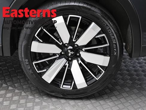 Used 2025 Mitsubishi Outlander SE AWD/4WD image 8