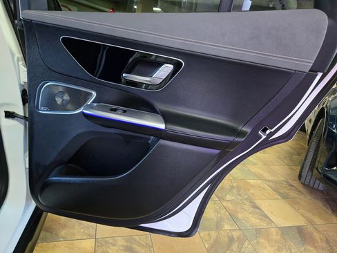 Used 2023 Mercedes-Benz EQE 500 4MATIC SUV image 65