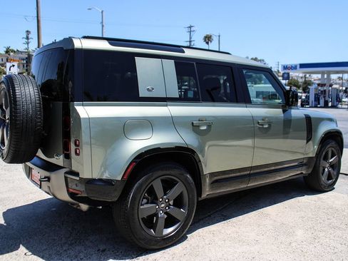 Used 2022 Land Rover Defender 110 X-Dynamic SE AWD/4WD image 6