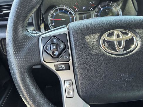 Used 2019 Toyota 4Runner SR5 Premium AWD/4WD image 32
