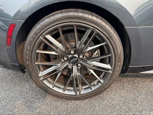 Used 2020 Chevrolet Camaro ZL1 RWD image 11