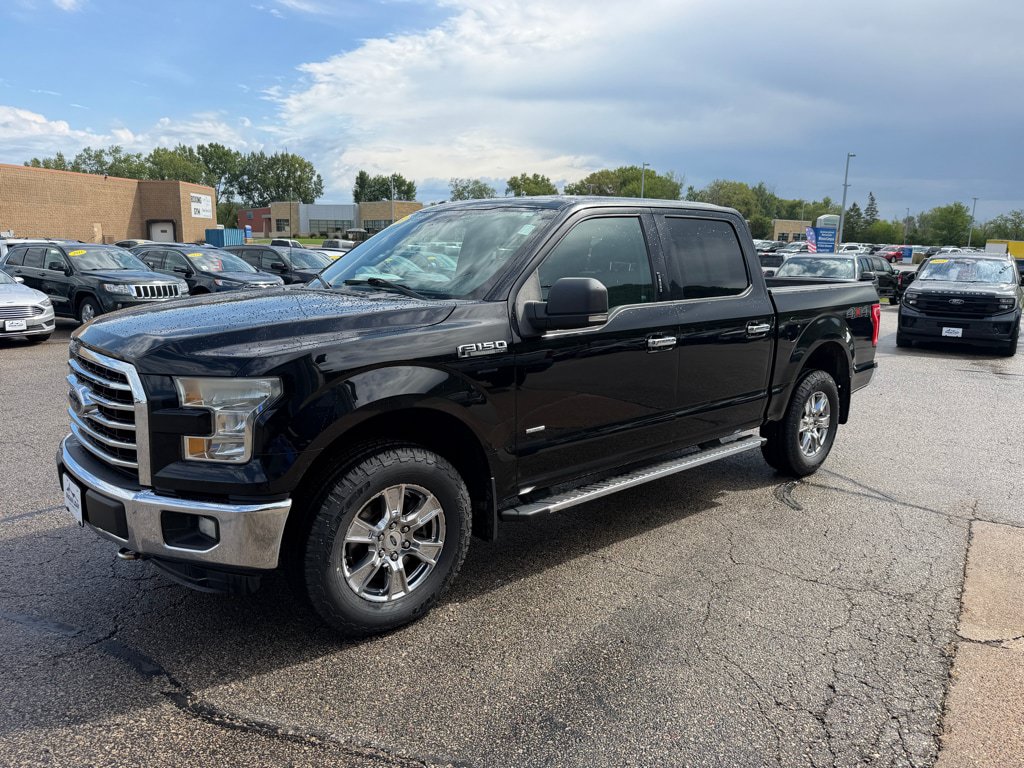 Used 2016 Ford F150 XLT w/ Equipment Group 302A Luxury AWD/4WD image 9