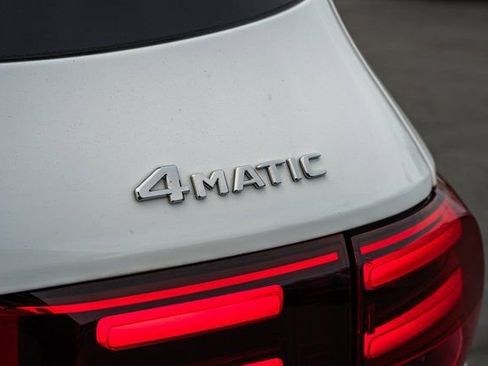 Certified 2024 Mercedes-Benz GLB 250 4MATIC w/ Winter Heating Package image 9