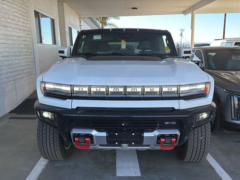Used 2025 GMC Hummer EV 3X w/ LPO, Sport Package AWD/4WD image 2