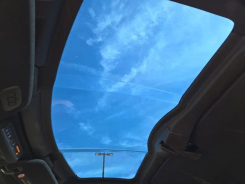 Used 2022 Chevrolet Corvette Stingray Preferred Cpe w/ Chrome Exterior Badge Package image 27