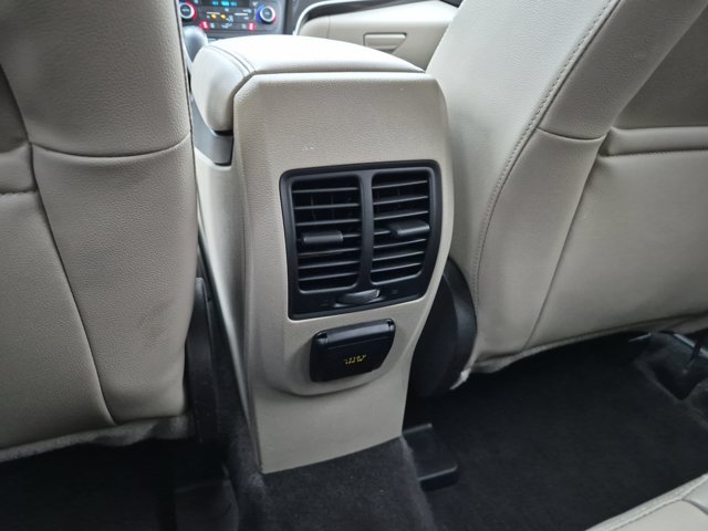 Used 2018 Ford Escape Titanium FWD image 17