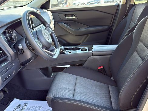 Certified 2024 Nissan Rogue SV AWD/4WD image 19
