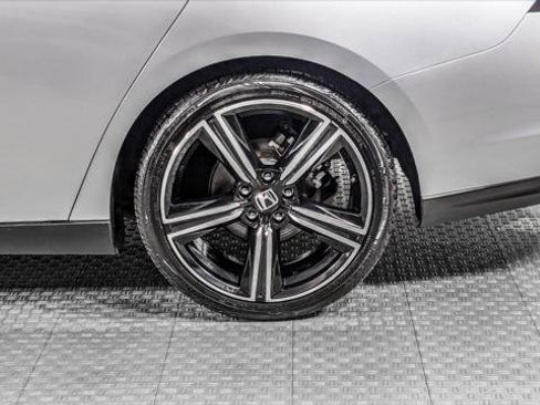 Used 2023 Honda Accord Sport image 36