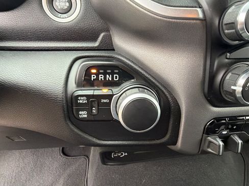 Used 2024 RAM 2500 Big Horn w/ Safety Group image 30