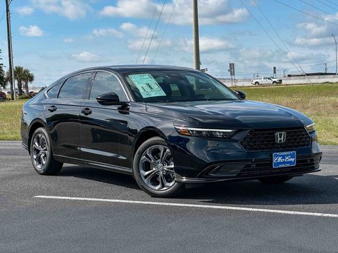 New 2026 Honda Accord EX-L image 2