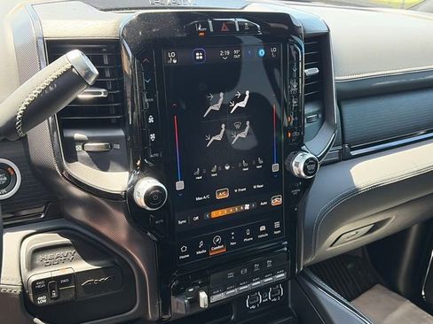 Used 2023 RAM 2500 Limited AWD/4WD image 20