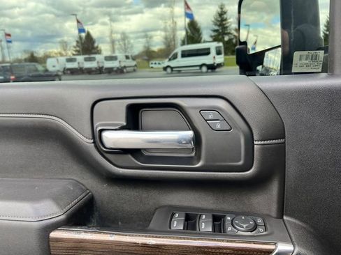 Used 2021 Chevrolet Silverado 2500 LT w/ Convenience Package AWD/4WD image 17