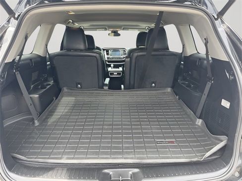 Used 2019 Toyota Highlander Limited image 8