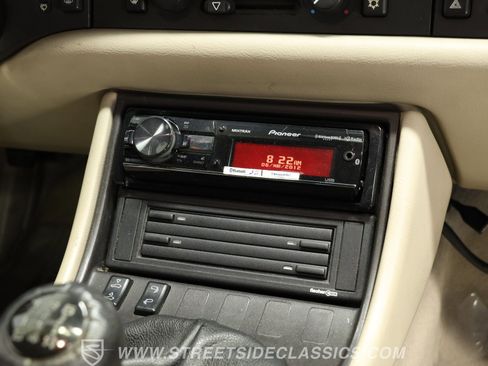 Used 1987 Porsche 944 Turbo image 38