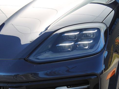 New 2026 Porsche Cayenne image 11