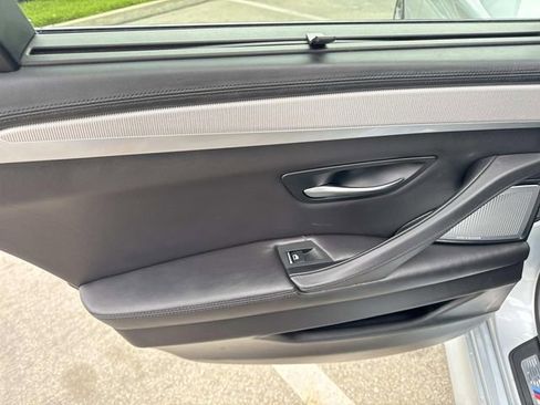 Used 2014 BMW M5 RWD image 23