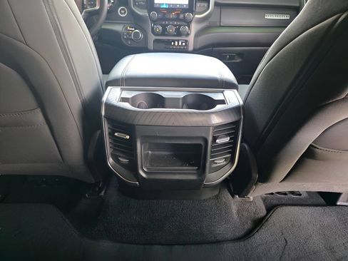 Used 2025 RAM 1500 Big Horn AWD/4WD image 7