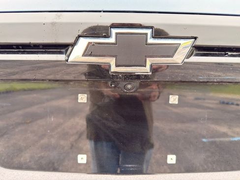 Used 2024 Chevrolet Traverse Z71 AWD/4WD image 16