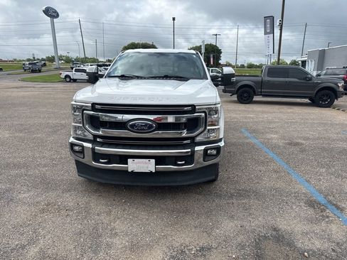 Used 2021 Ford F250 XLT w/ XLT Premium Package AWD/4WD image 4