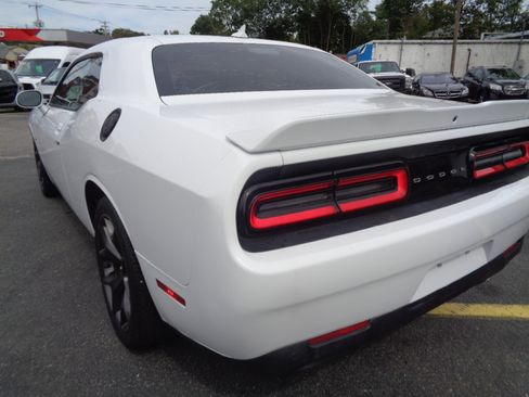 Used 2018 Dodge Challenger R/T Plus image 17