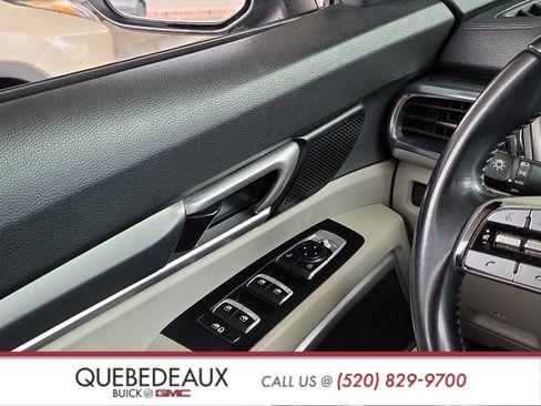 Used 2022 Kia Telluride S FWD image 19