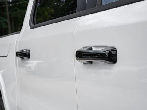 New 2026 RAM 1500 Laramie w/ Night Edition AWD/4WD image 15